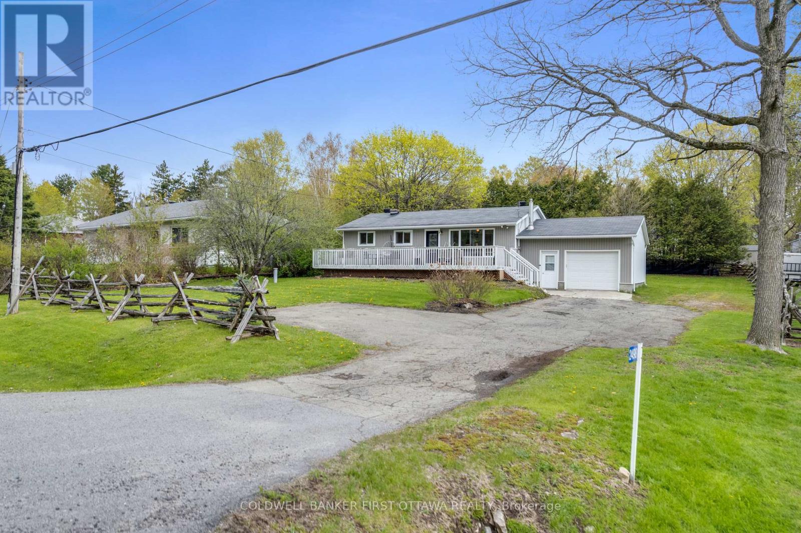 2498 RIDEAU FERRY ROAD - 1