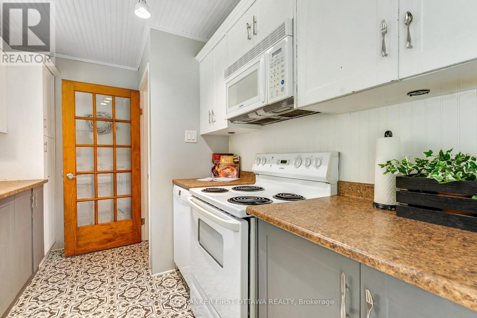 2498 RIDEAU FERRY ROAD - Image 21