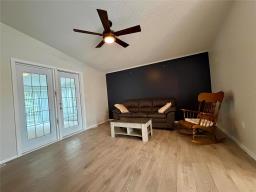 78 Goldfinch Crescent, Brandon, MB R7C1E1 Photo 11