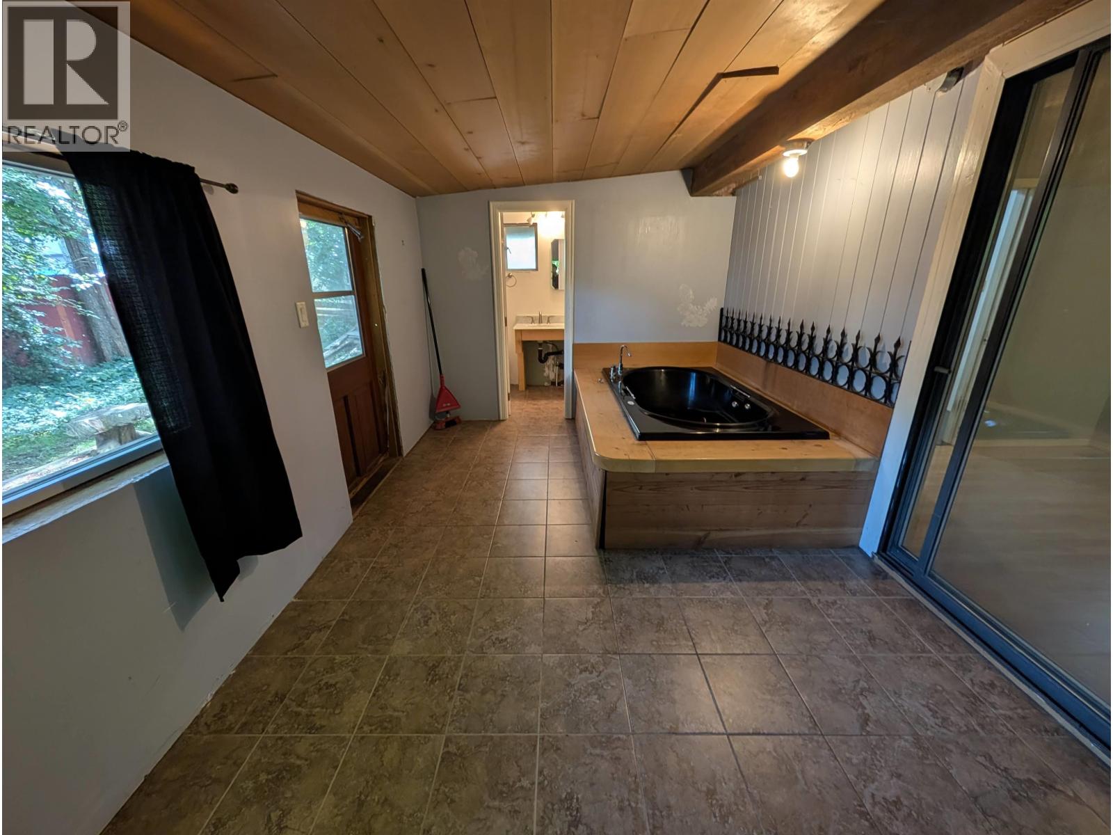 6 BRACKEN PARKWAY, Squamish