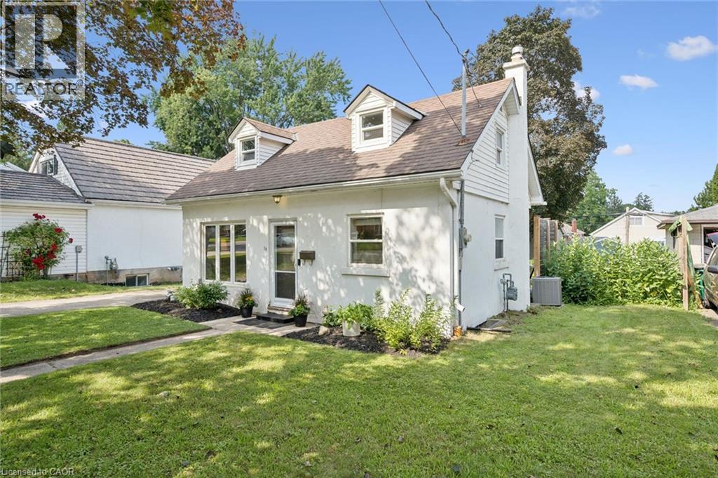 38 BELMONT Avenue E — photo 2