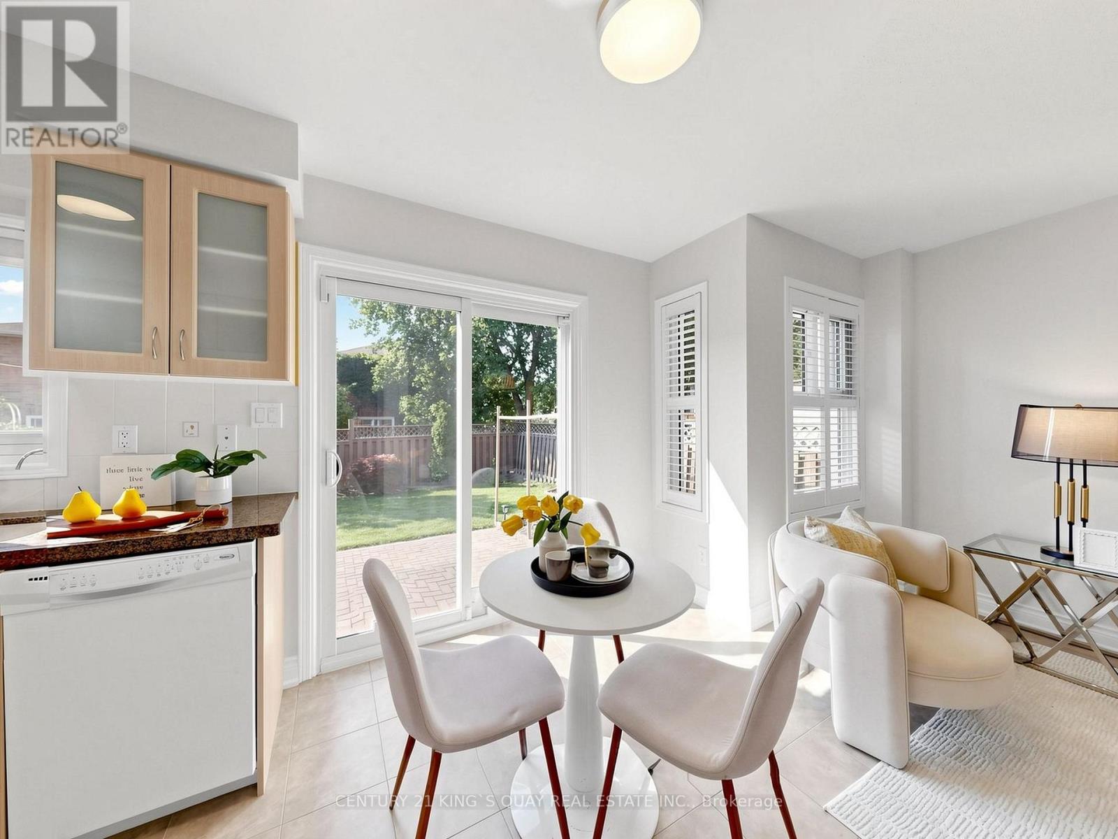72 DUNSMORE CRESCENT - 8