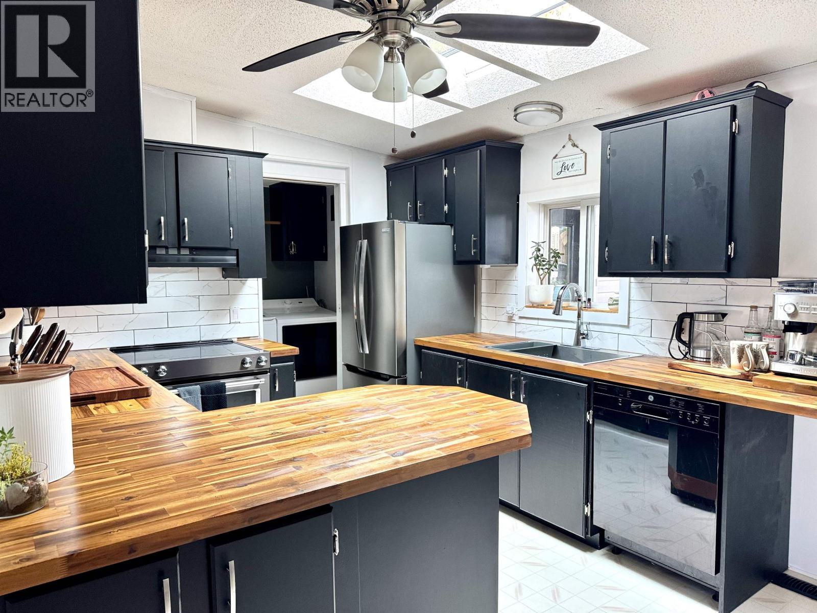 1265 9TH AVENUE - 11