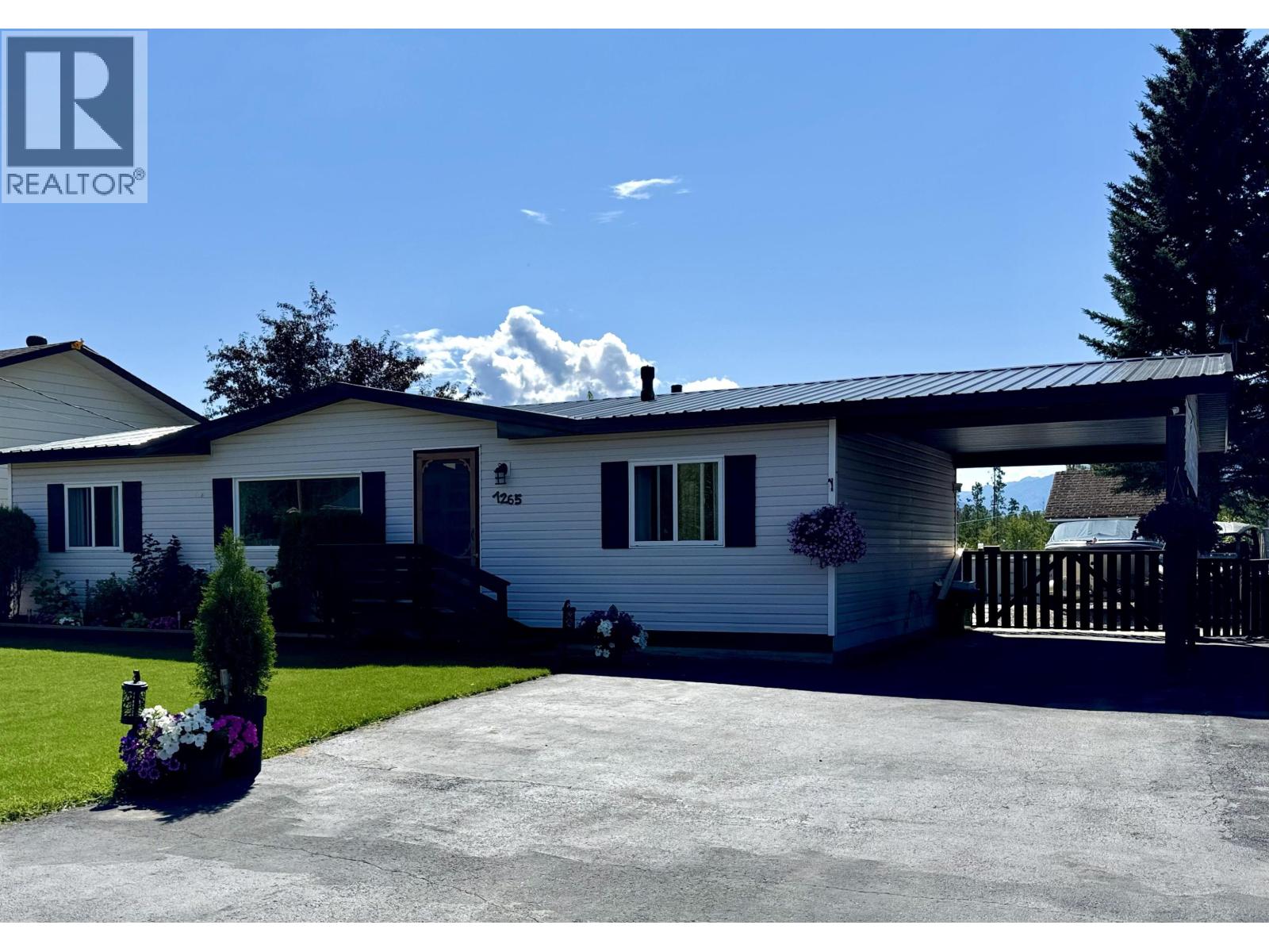 1265 9TH AVENUE - 5