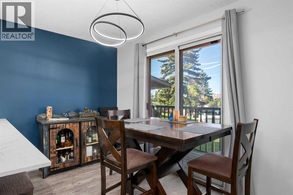 24 Cedardale Rise SW, Cedarbrae, Calgary photo 4