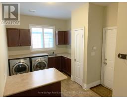 3385 Liptay Avenue, Oakville, ON L6M0M8 Photo 33