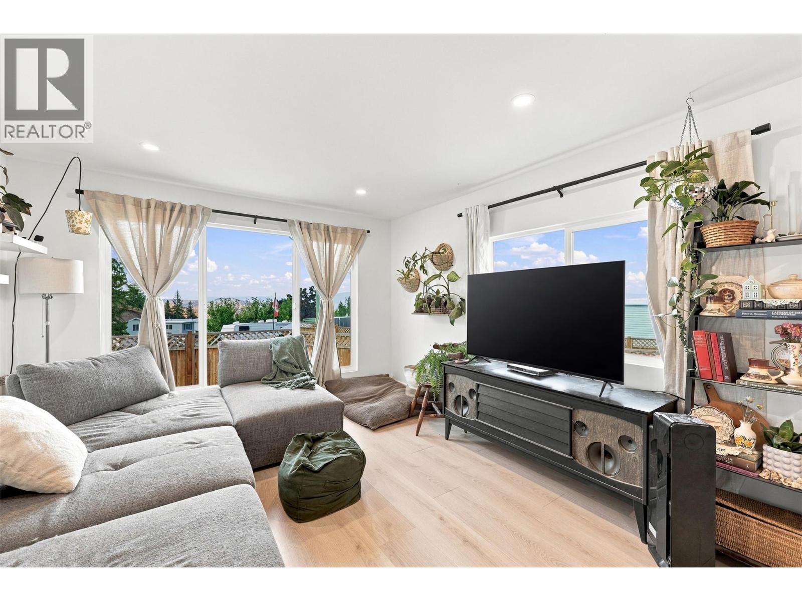 #20 1680 Lac Le Jeune Road - 2