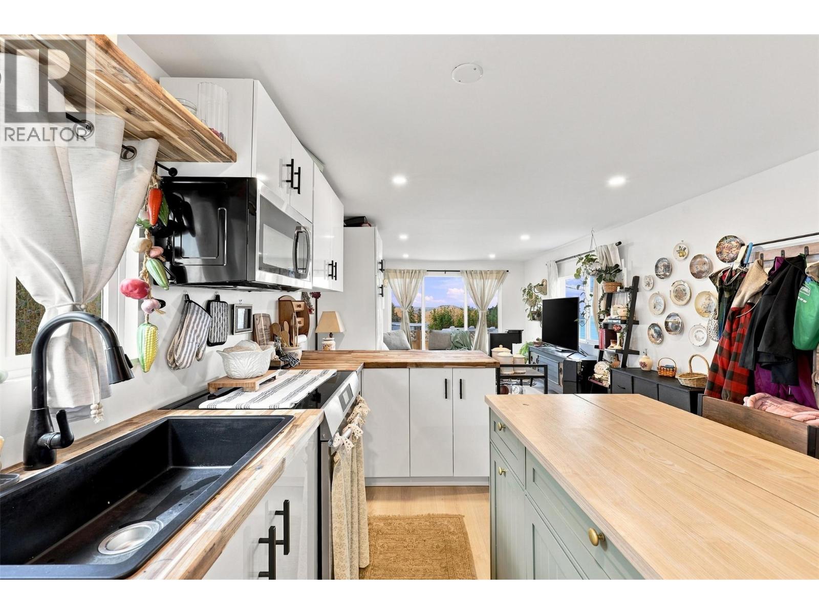 #20 1680 Lac Le Jeune Road - 5