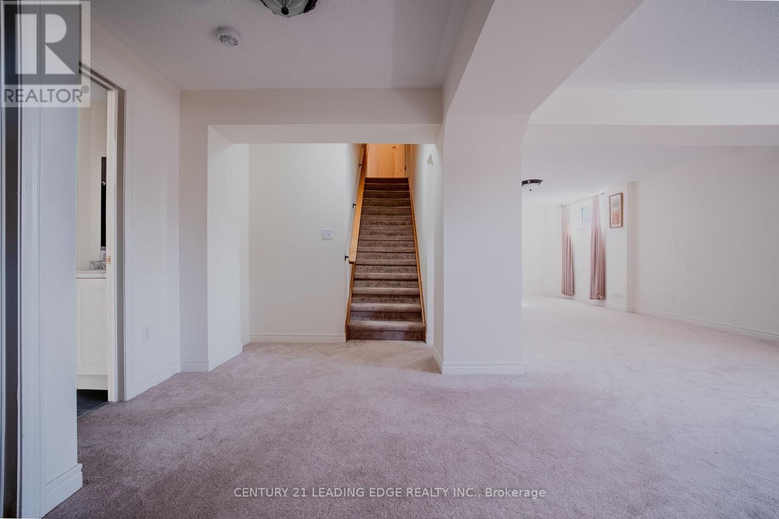 14 CLARINET LANE - Image 30