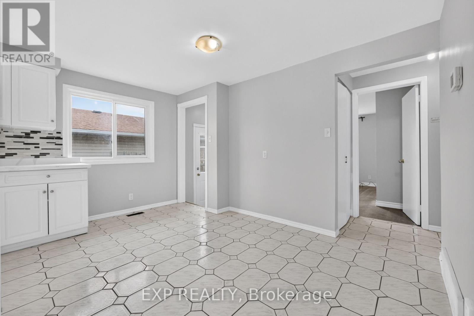 51 APPALACHIAN CRESCENT - 21