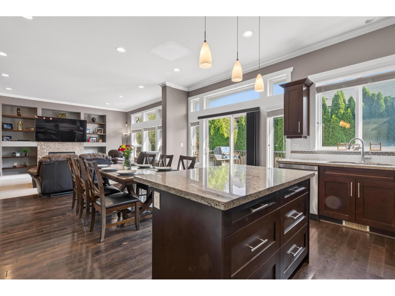4 Bed, 4 Bath House for Sale in Surrey – 19160 69 AVENUE, Surrey – MLS# R3156112 - Image 21
