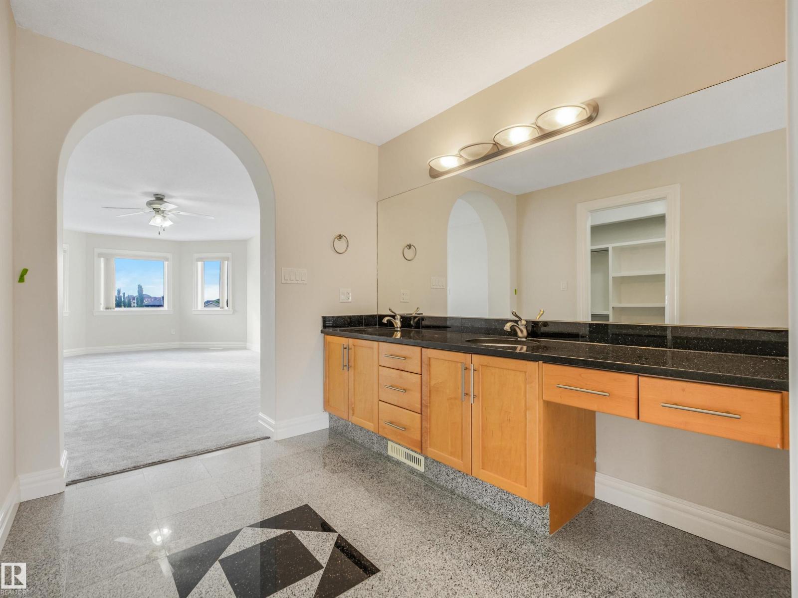 22 SHORES DR - Image 40