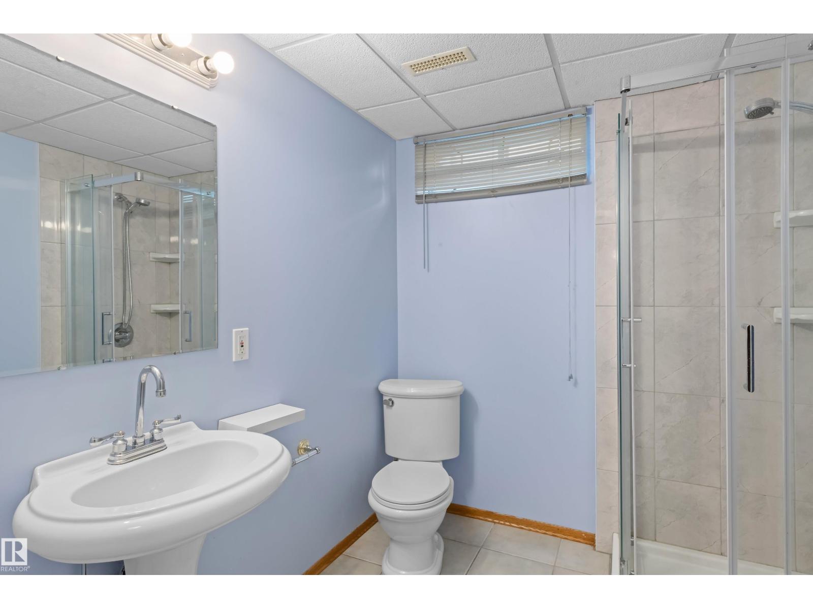 14538 37 ST NW - 24