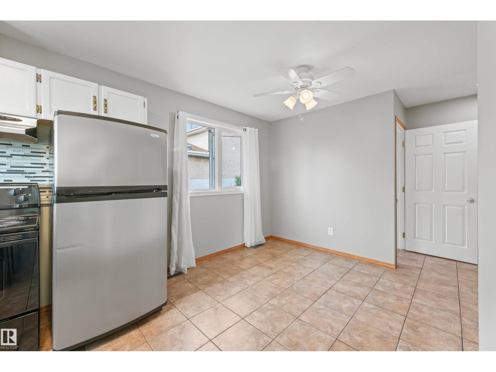 14538 37 ST NW - 4