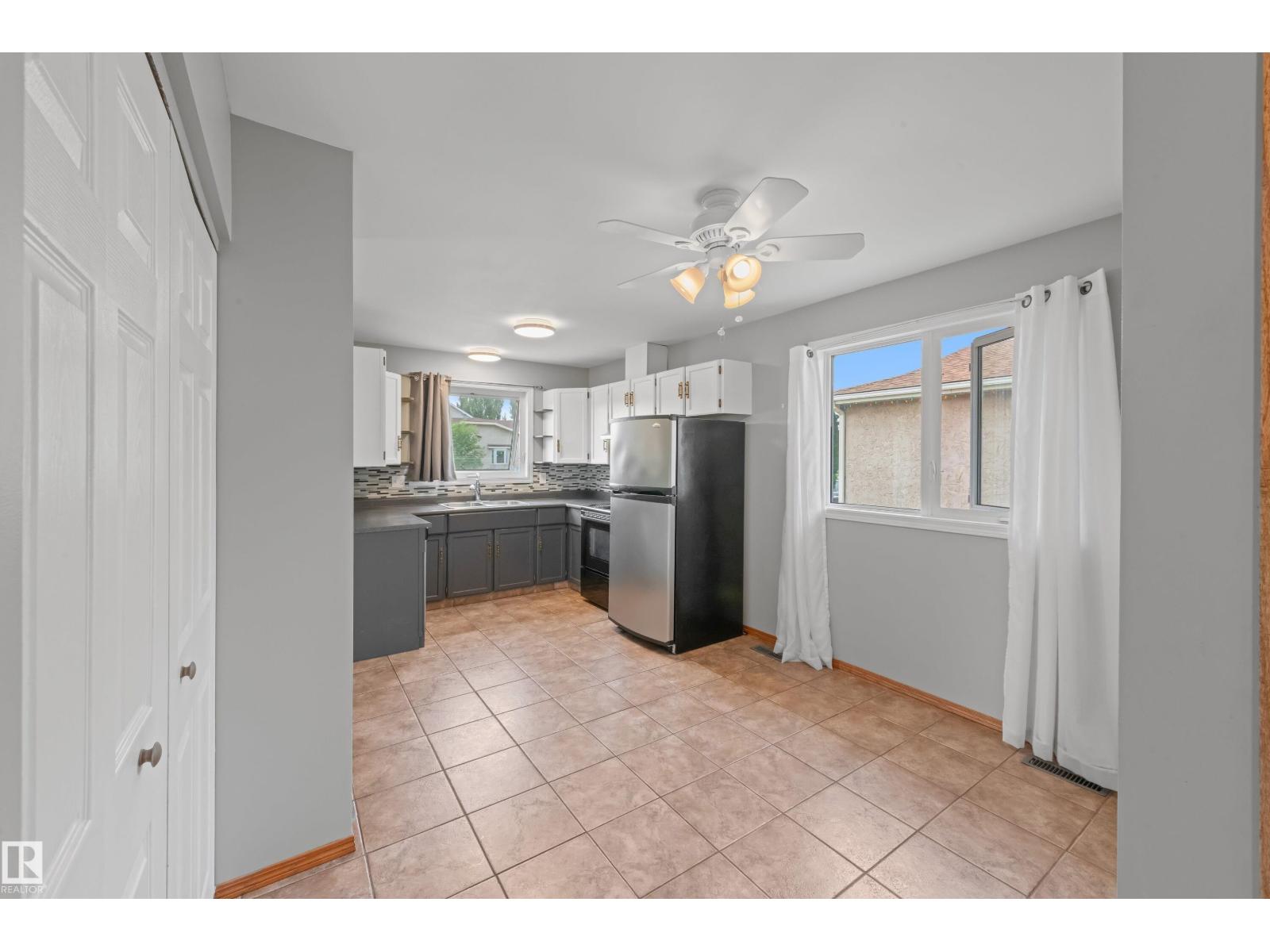 14538 37 ST NW - 7