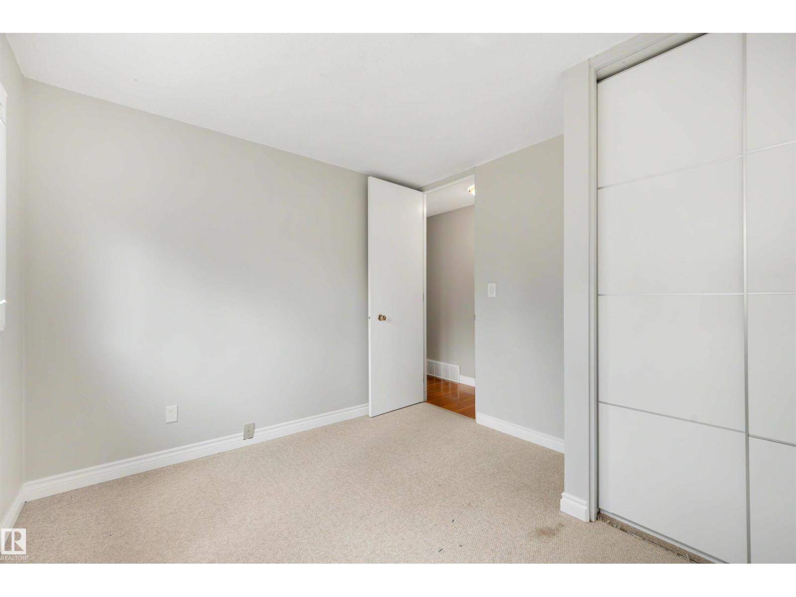 4139 122 ST NW - 19
