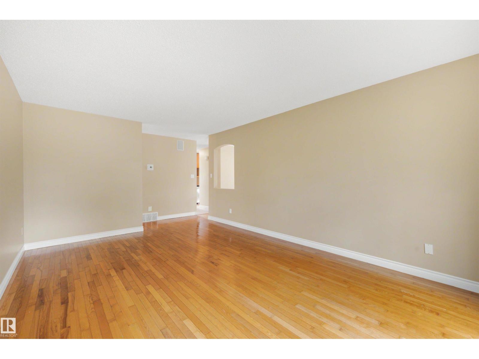 4139 122 ST NW - 4