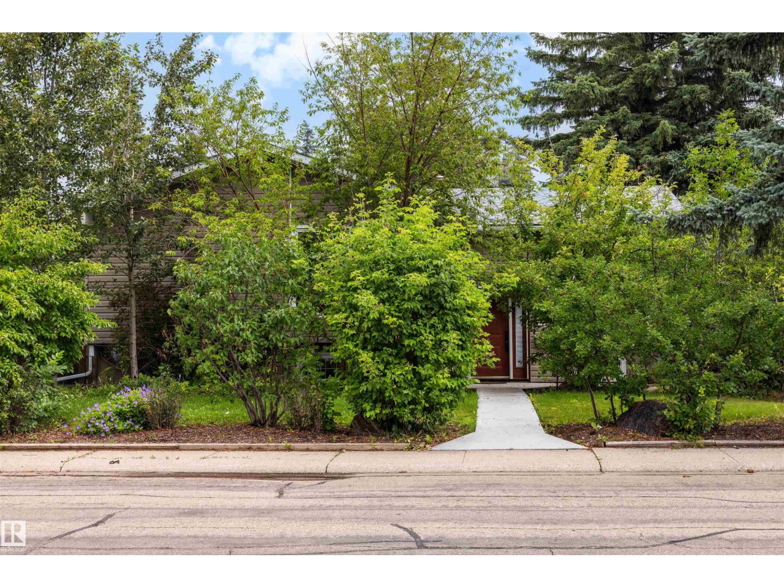 4139 122 ST NW - 44