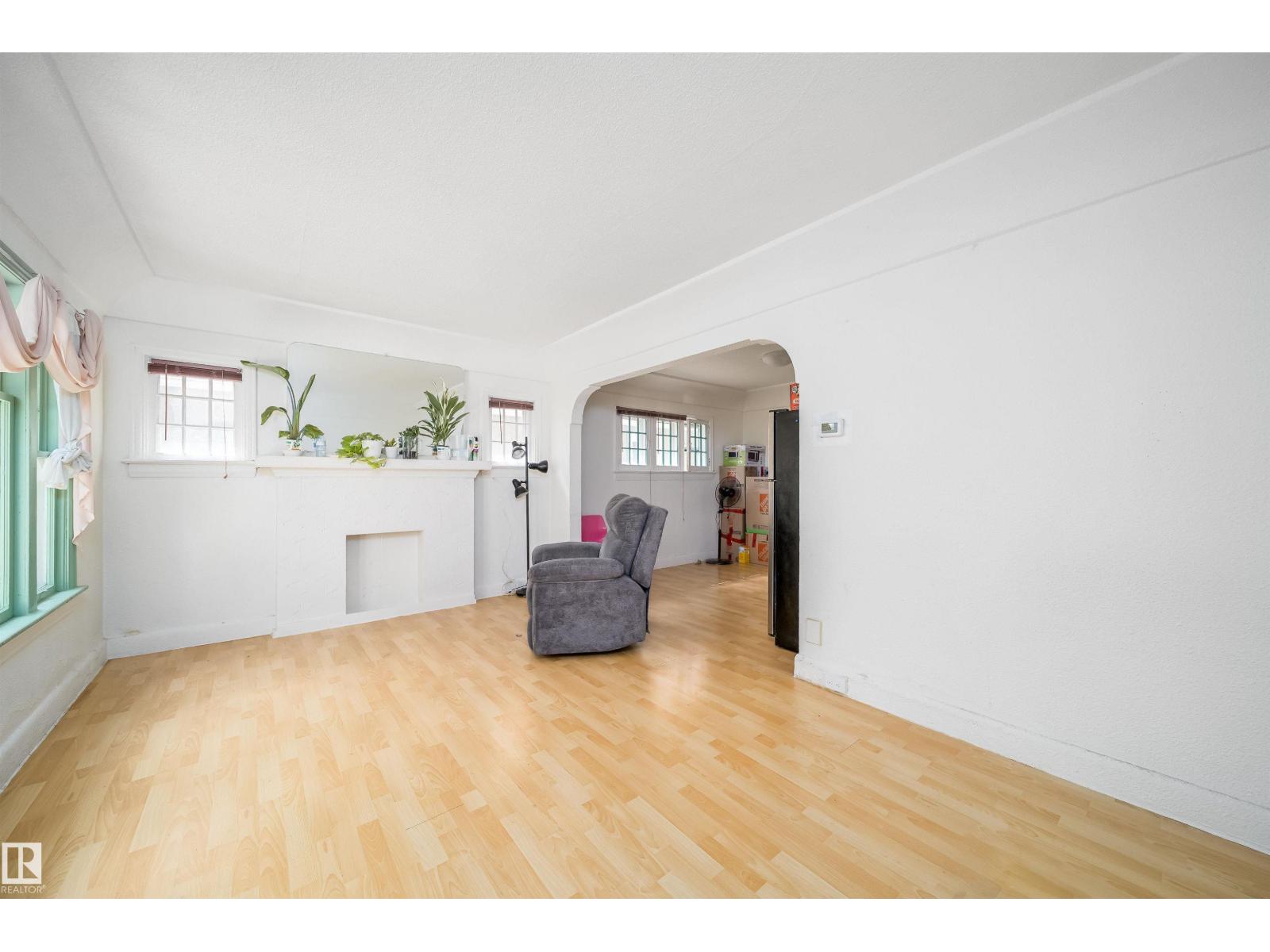 11604 97 ST NW - Image 12