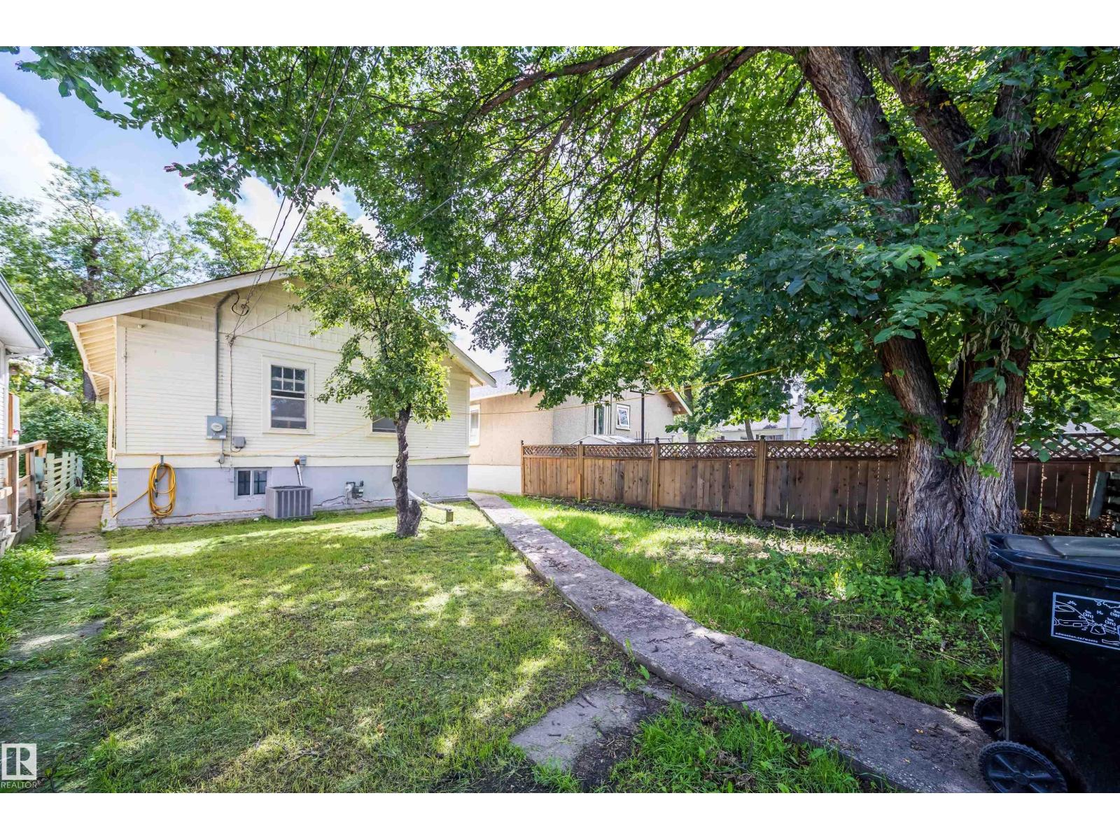 11604 97 ST NW - 6