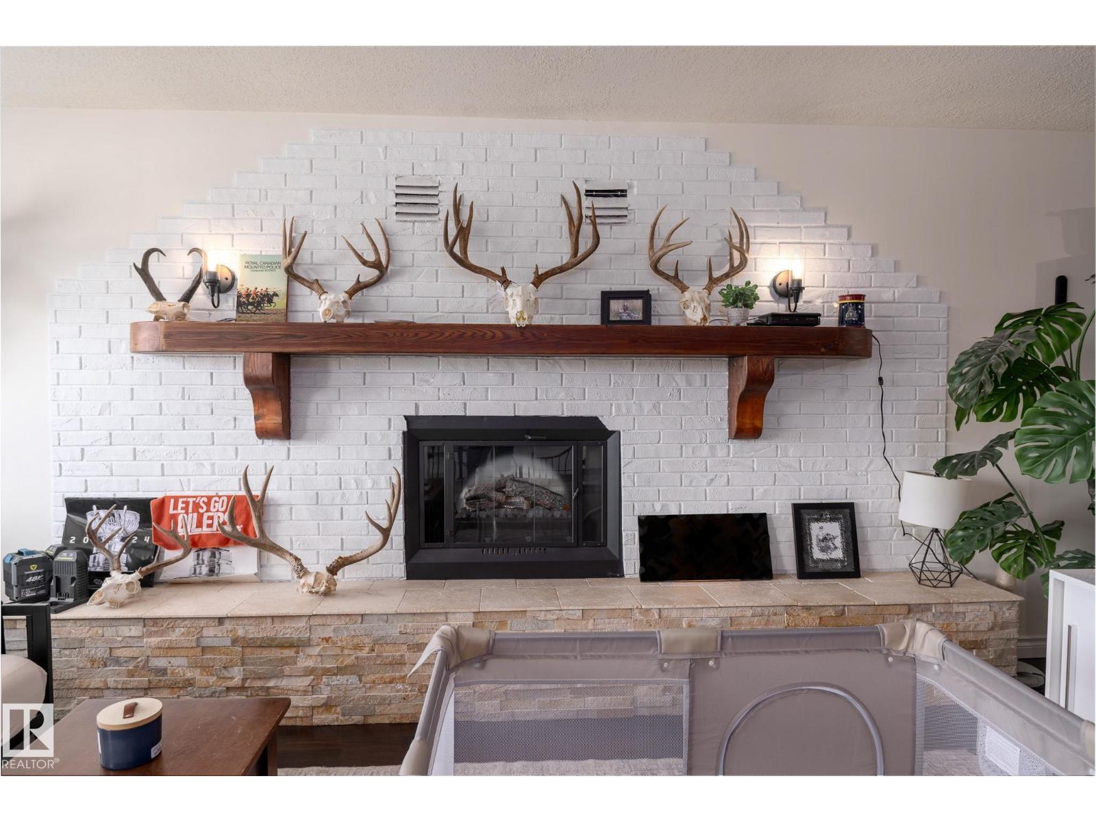 5019 42 ST - Image 23