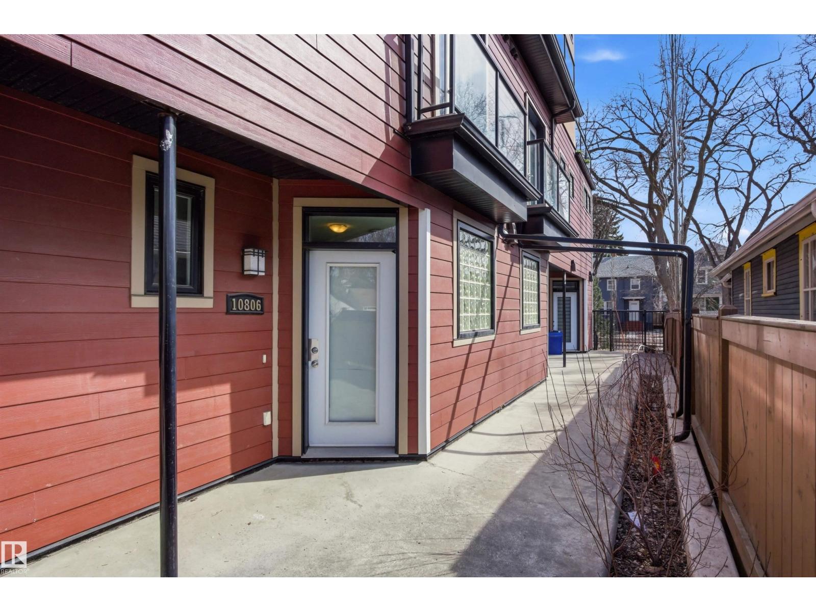 10806 83 AV NW, Garneau, Edmonton photo 2