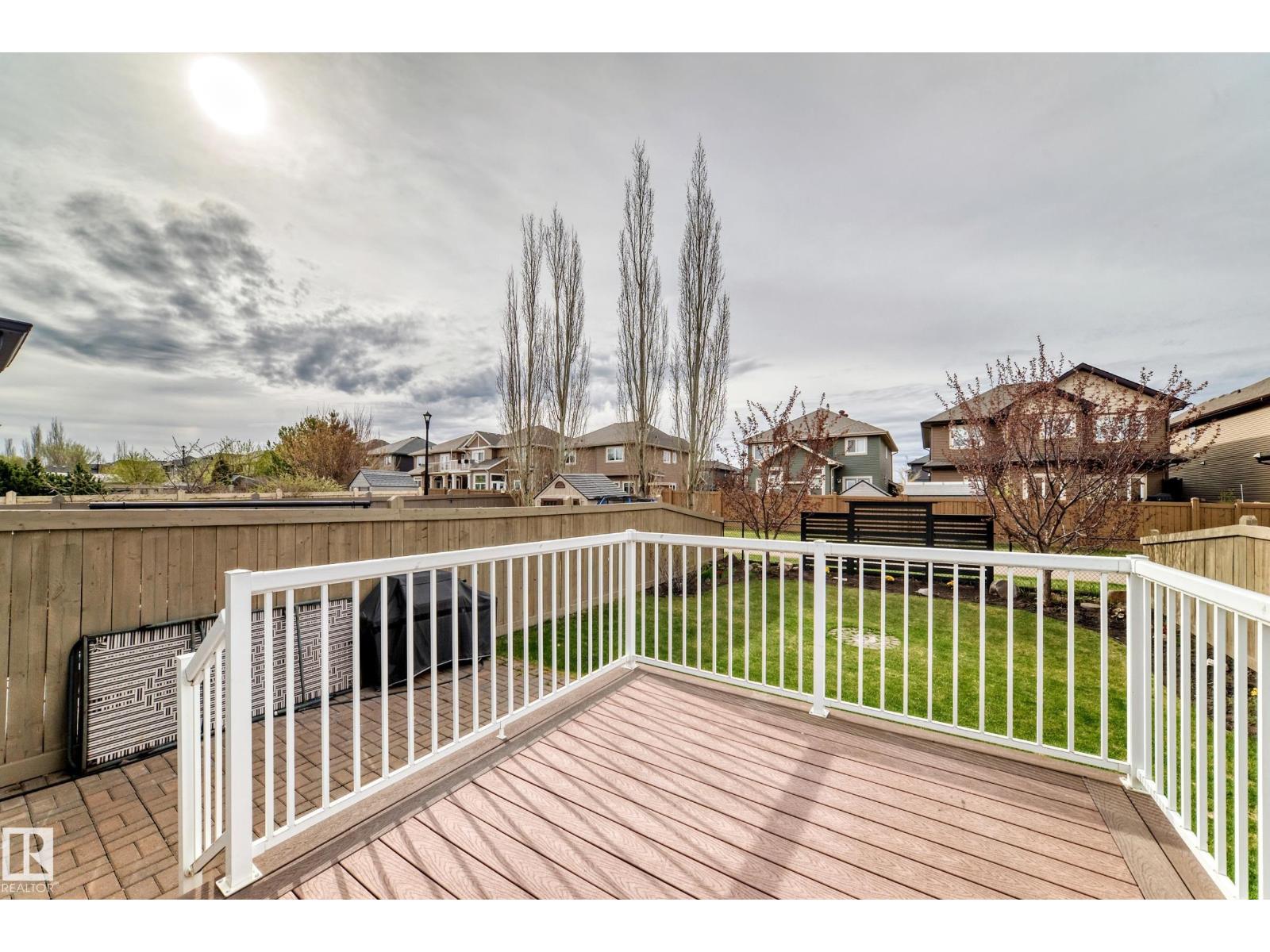6419 18 AV SW - 15