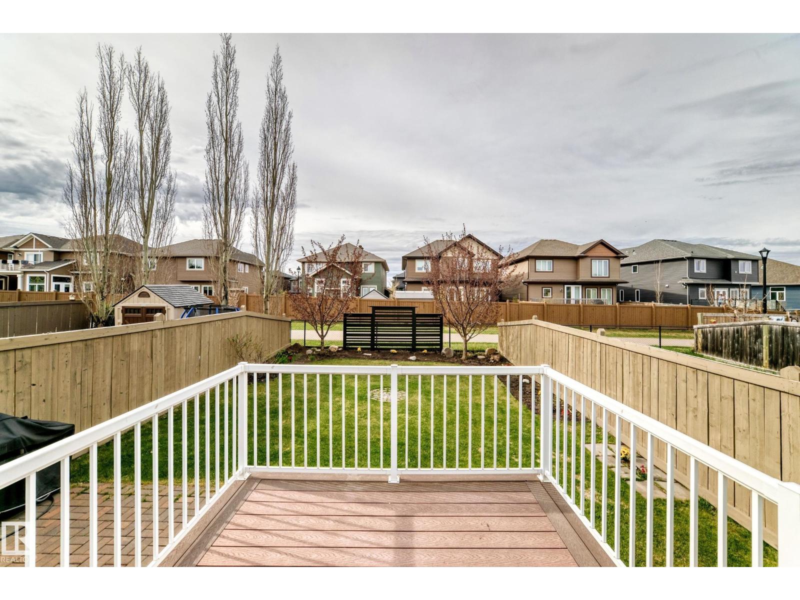 6419 18 AV SW - 16
