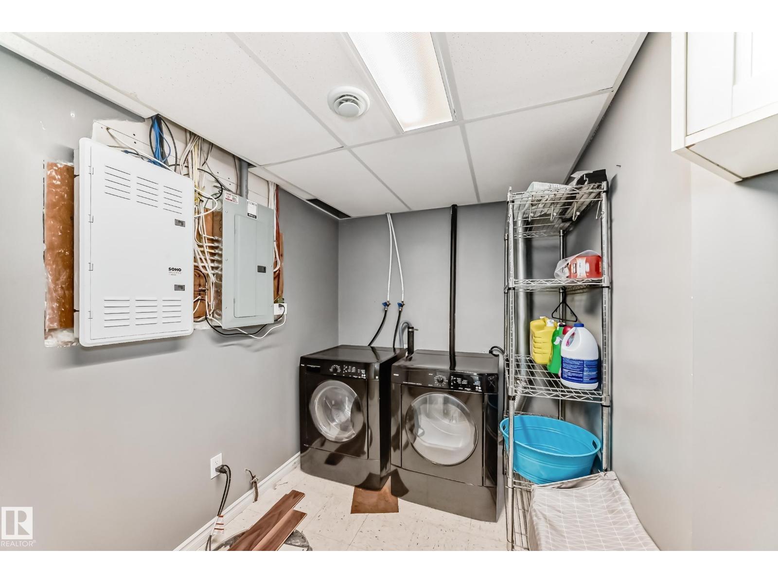 6419 18 AV SW - Image 45