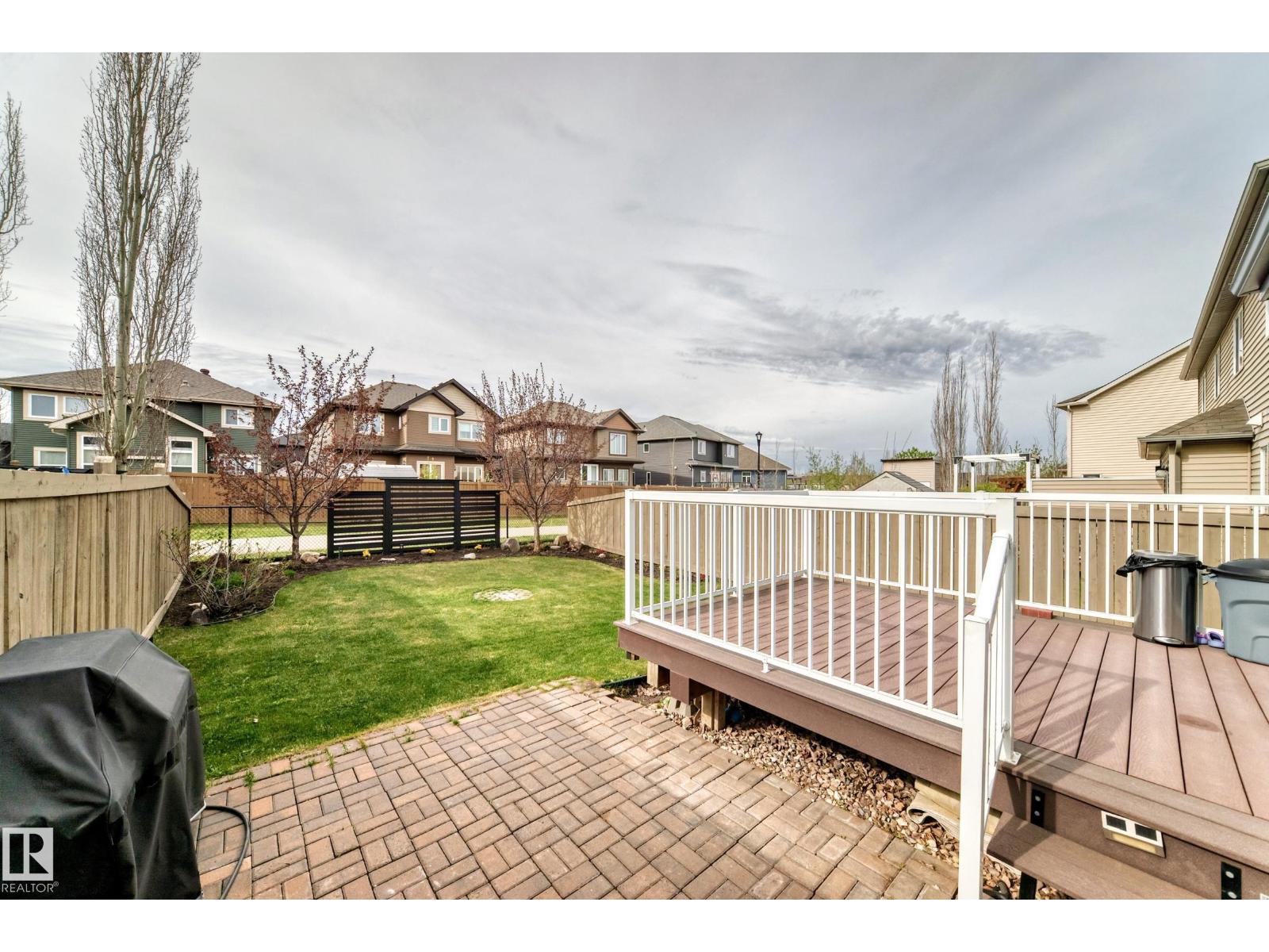 6419 18 AV SW - 50