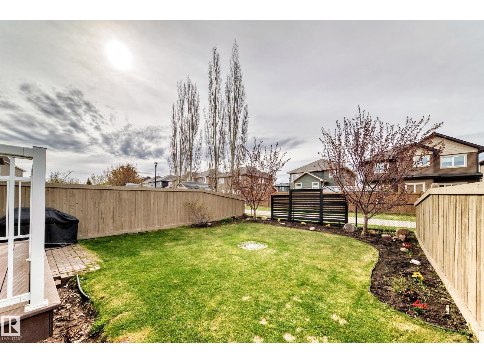 6419 18 AV SW - 54