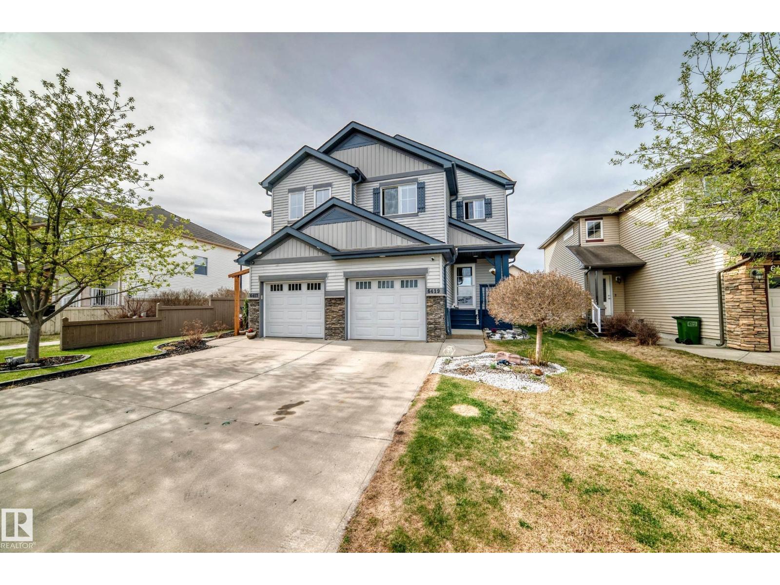 6419 18 AV SW - 55