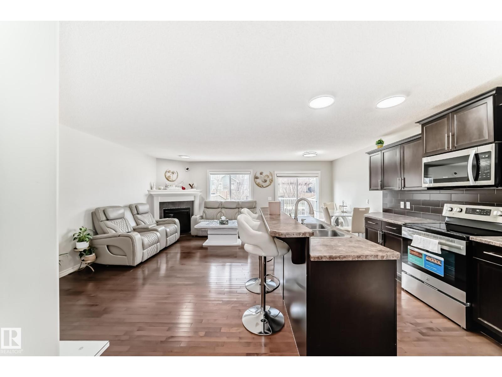 6419 18 AV SW - 7