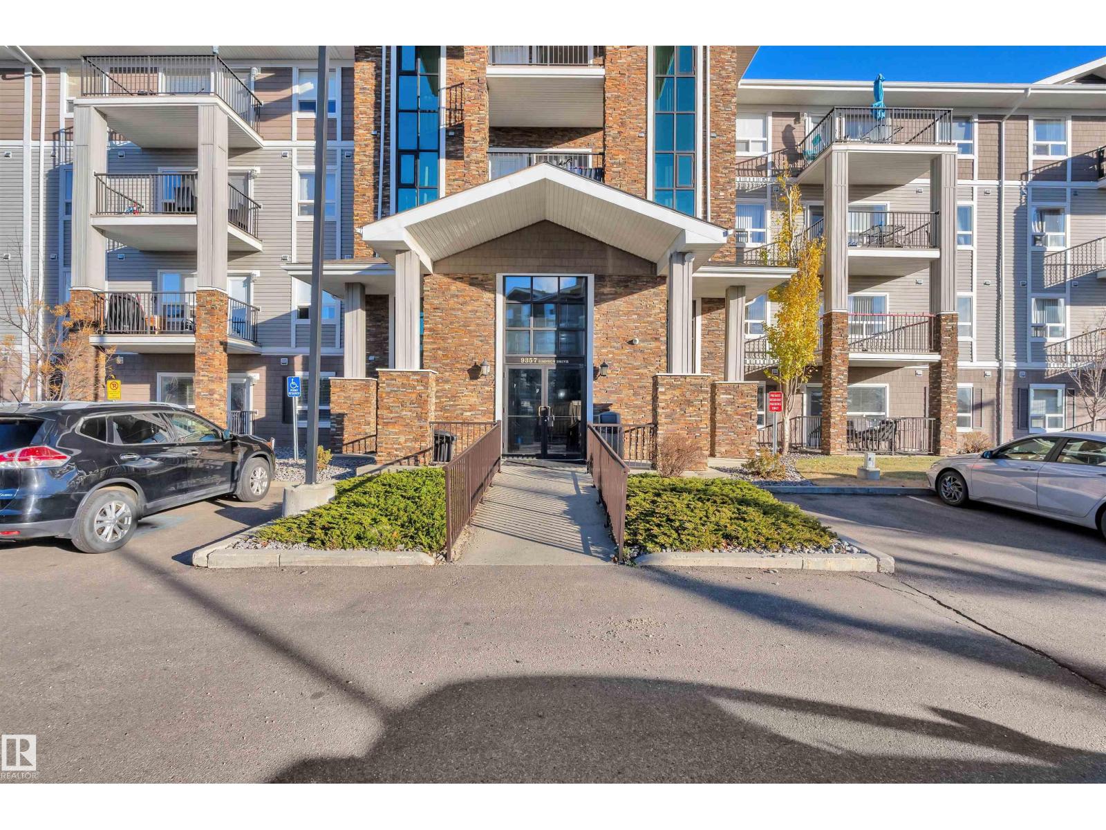 #2115 9357 SIMPSON DR NW, South Terwillegar, Edmonton photo 1