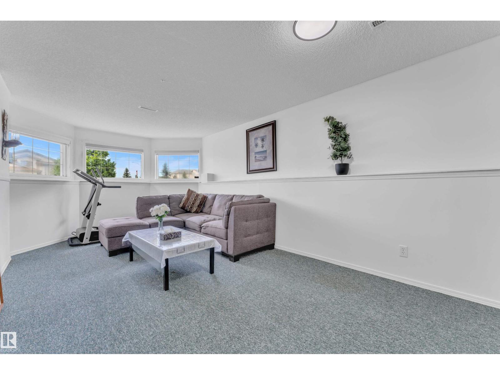 916 JORDAN CR NW - 30