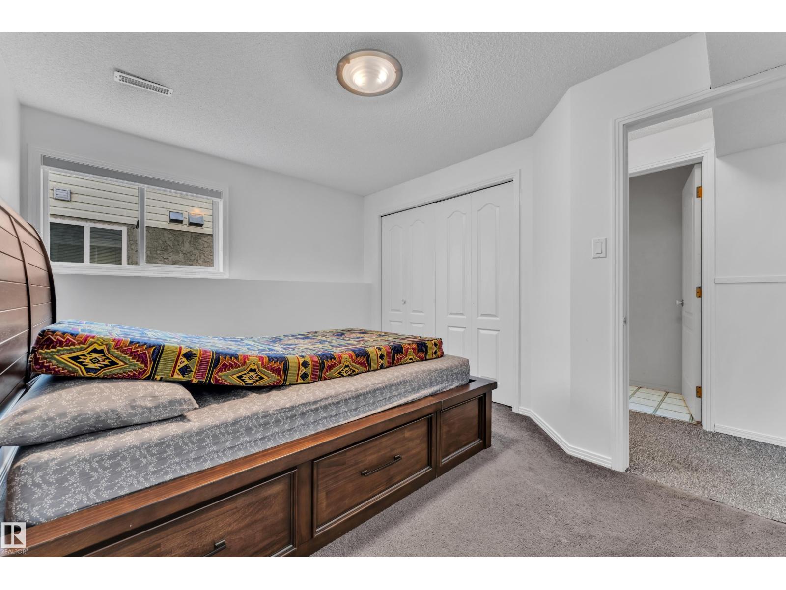 916 JORDAN CR NW - 35