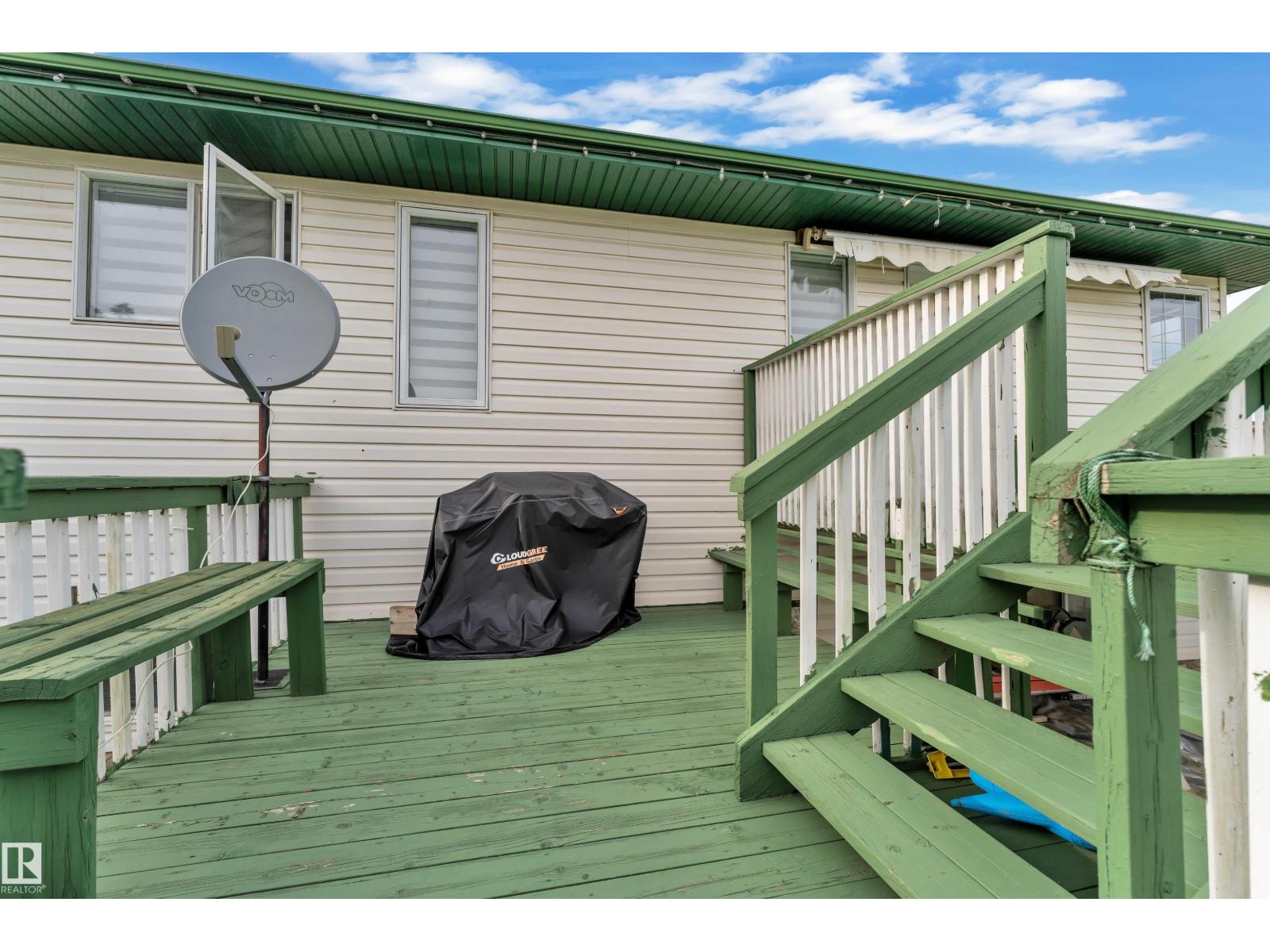 916 JORDAN CR NW - Image 41