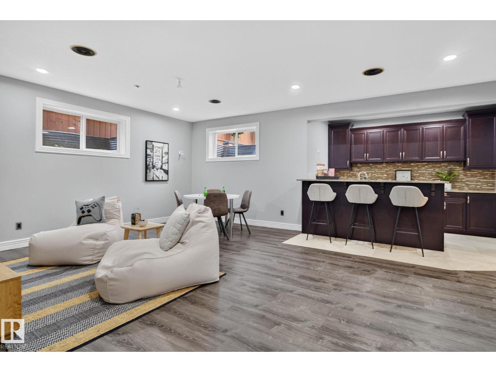 93 NOTTINGHAM POINT - Image 48