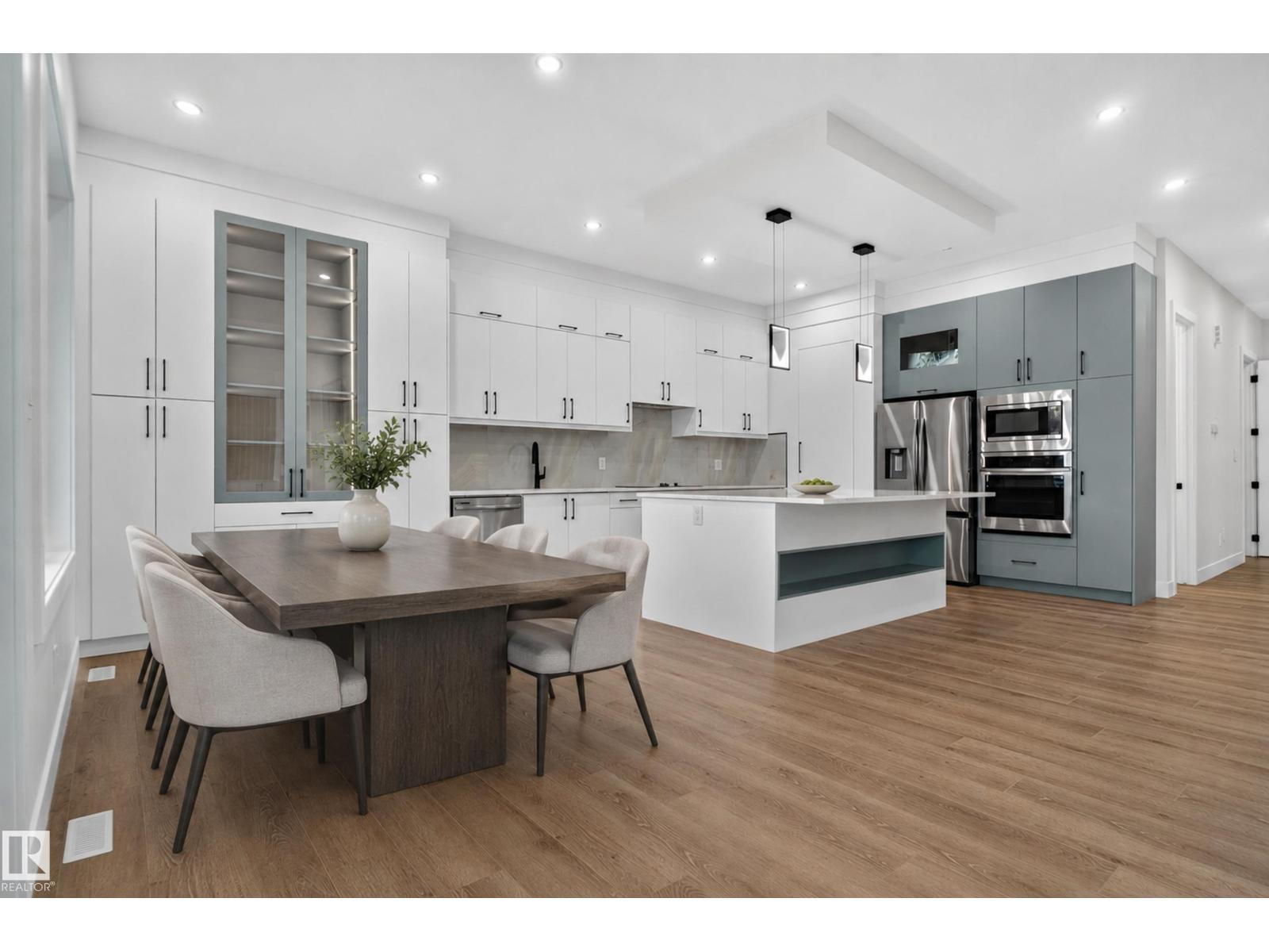 132 EDGEWATER CI - Image 62