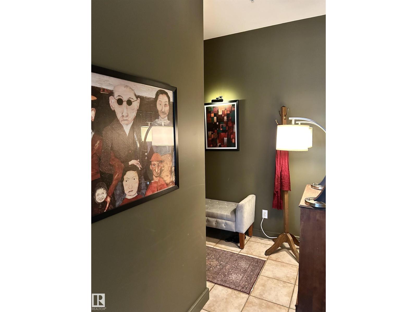 #206 11415 100 AV NW - Image 12