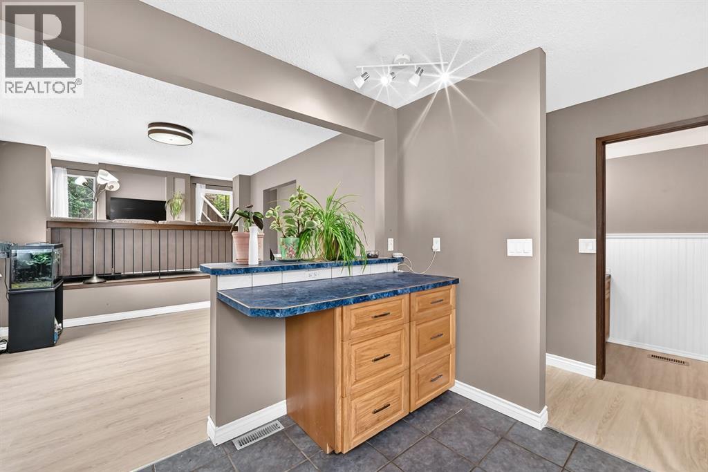 961 Ranchview Crescent Northwest - Photo 8