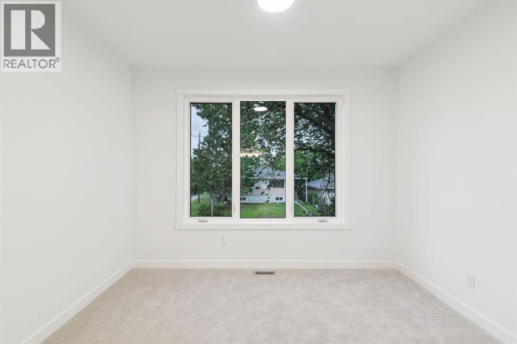 4303 30 Avenue Southwest - Photo 20