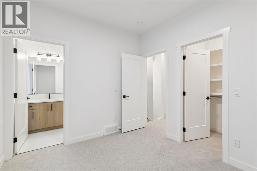 4303 30 Avenue Southwest - Photo 13