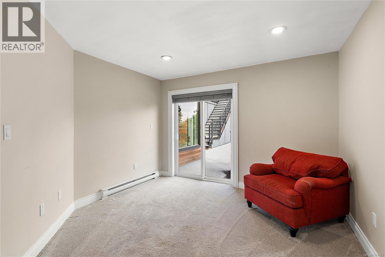 11295 Acorn Pl, North Saanich