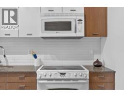Kitchen - 1550 Dickson Avenue Unit# 306, Kelowna, BC V1Y9Y8 Photo 8