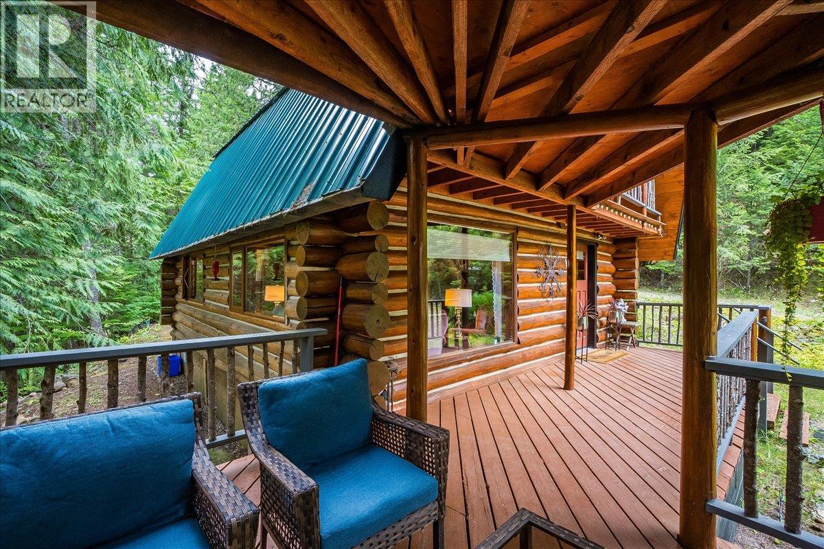 550 2ND RELIEF Road, Salmo