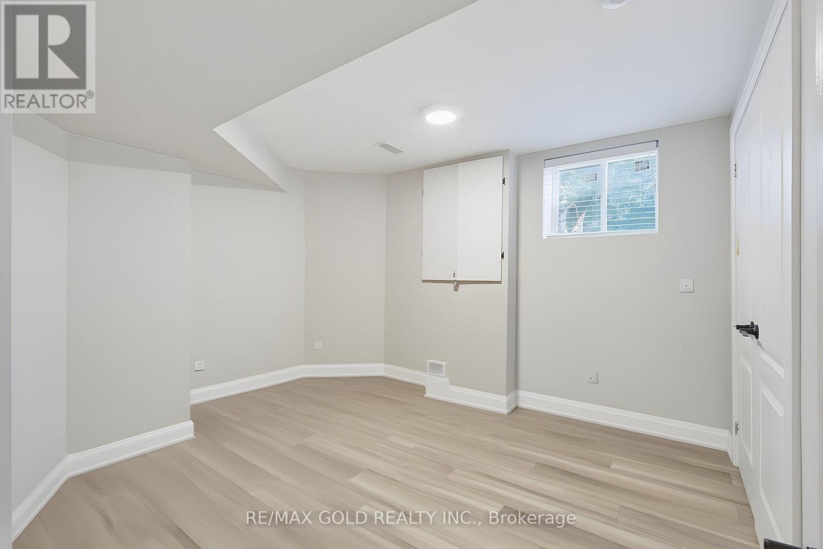 38 SILVERBIRCH PLACE - Image 40