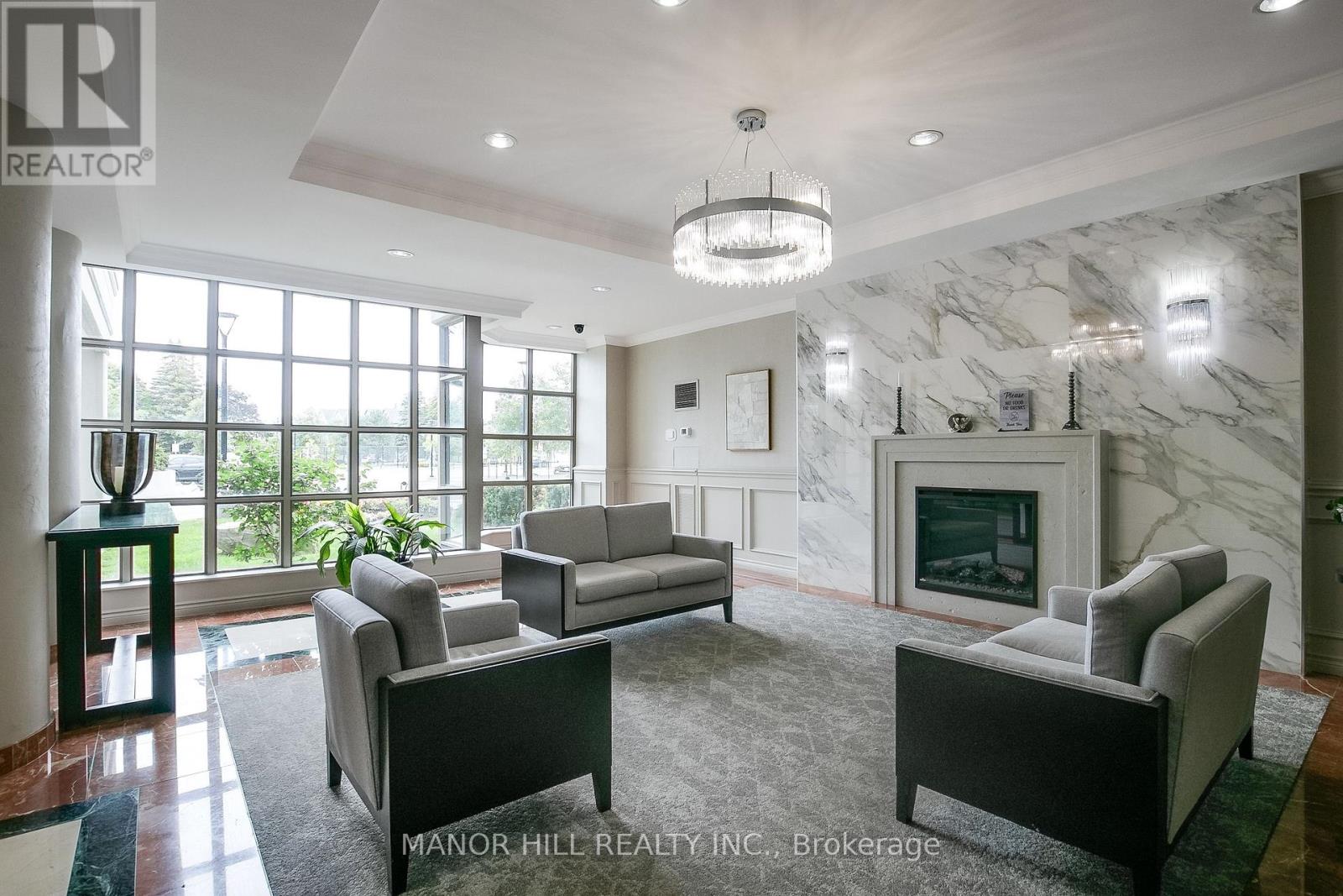 #814 11 TOWNSGATE DRIVE - 3
