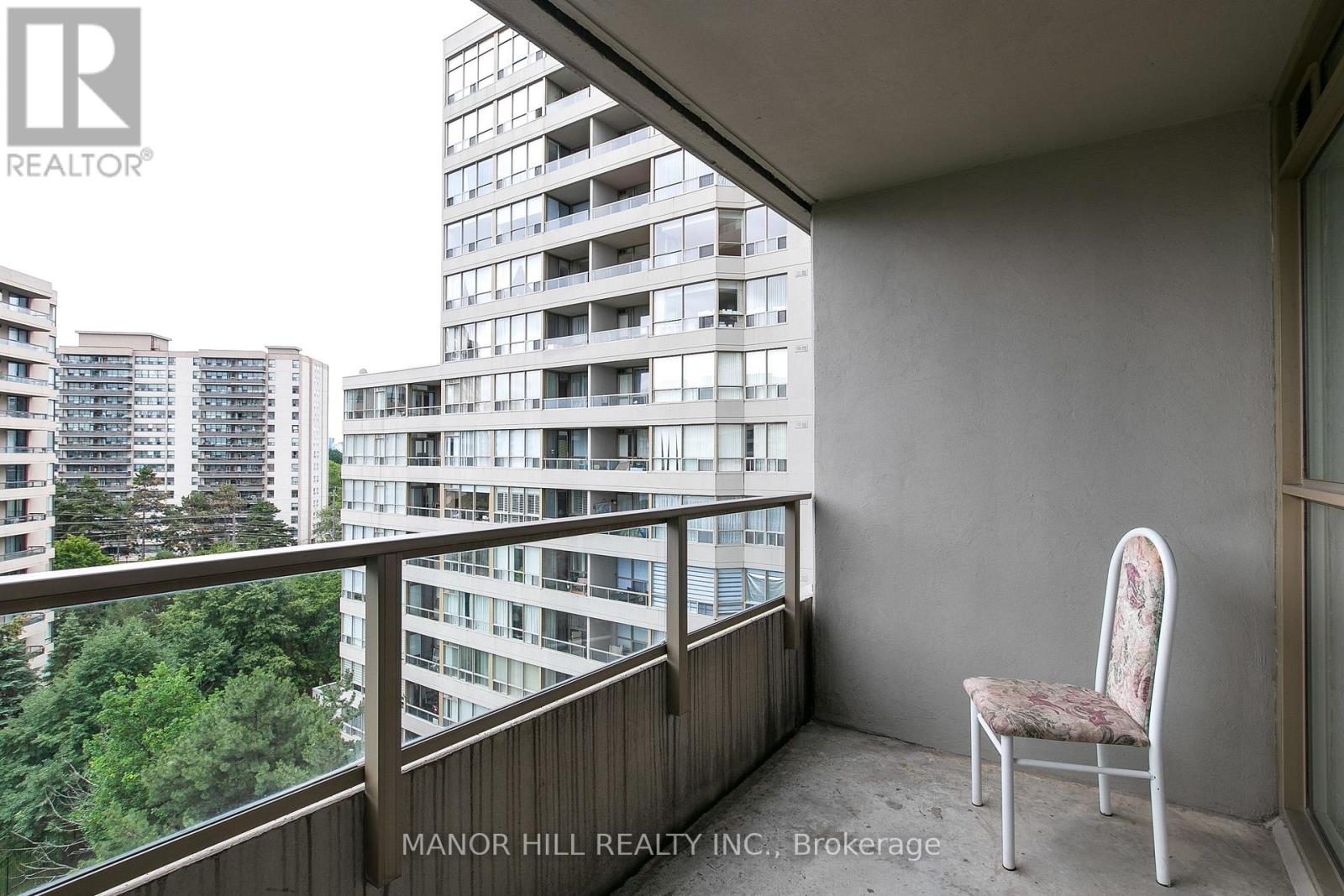 #814 11 TOWNSGATE DRIVE - Image 35