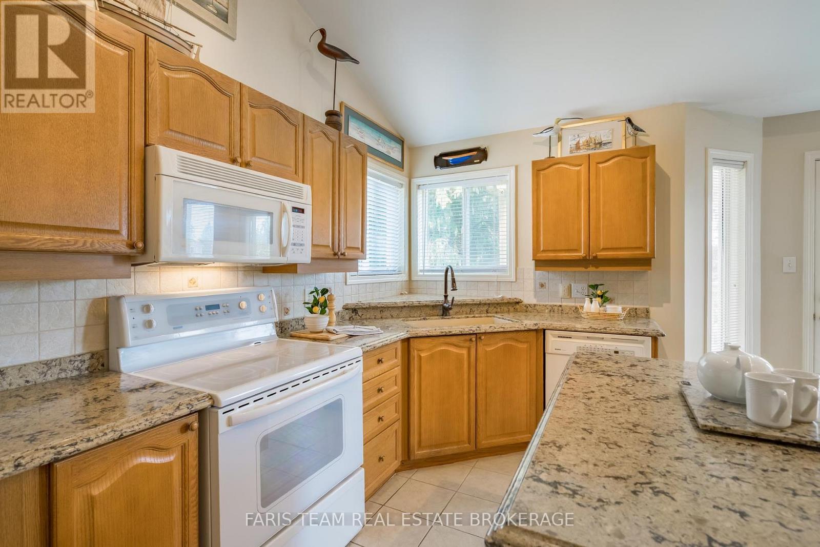 68 TROTT BOULEVARD - Image 8